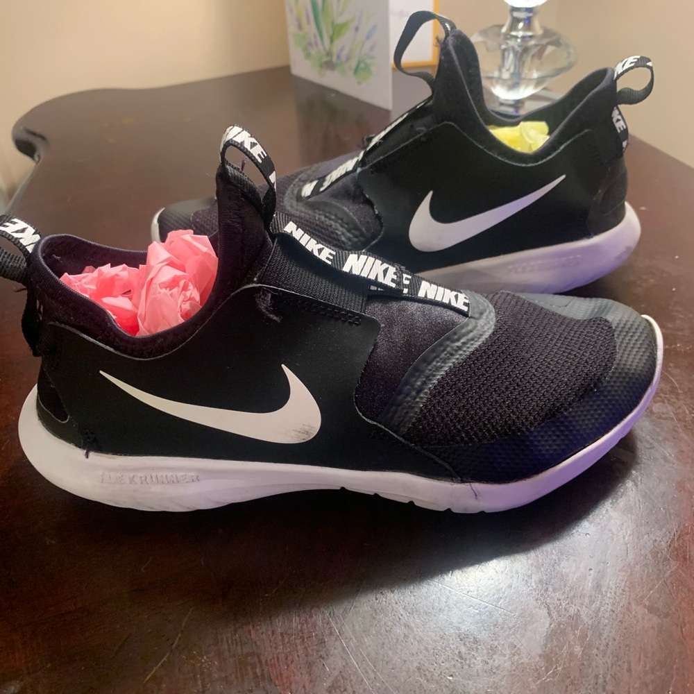 Girls Black Nike Flex Runner Size 5Y